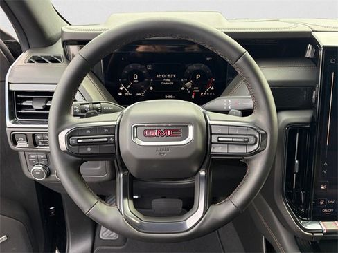 Used 2025 GMC Yukon AT4 w/ AT4 Premium Package image 11