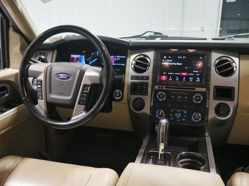 Used 2017 Ford Expedition Limited w/ Equipment Group 301A image 19