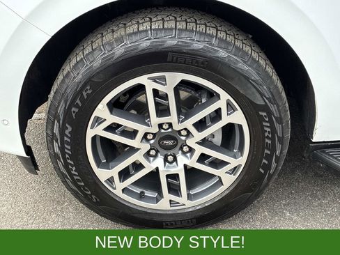 Used 2025 Ford Expedition Active image 23