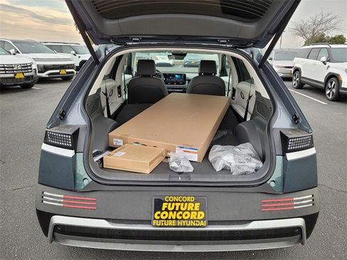 New 2026 Hyundai Ioniq 5 SEL image 17