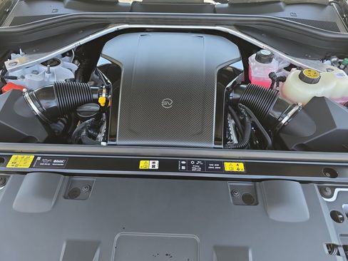 New 2025 Land Rover Range Rover Sport SV Edition Two image 31