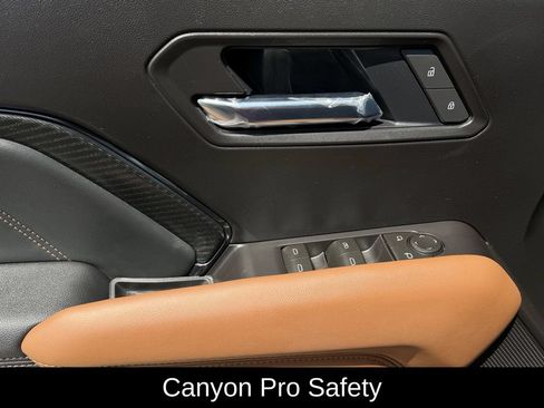 New 2026 GMC Canyon AT4 AWD/4WD image 23