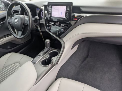 Used 2024 Toyota Camry SE image 27