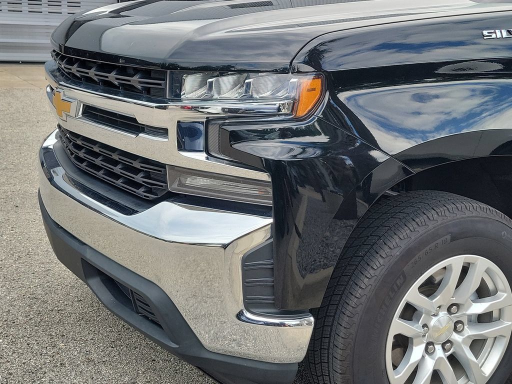 Used 2020 Chevrolet Silverado 1500 LT w/ All-Star Edition RWD image 3