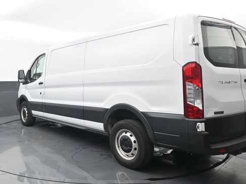 Used 2023 Ford Transit 250 Low Roof RWD image 3