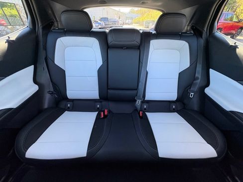 New 2026 Chevrolet Equinox EV LT AWD/4WD image 34