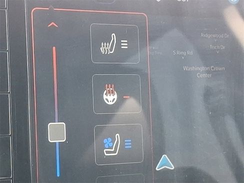 Used 2024 RAM 2500 Laramie w/ Cold Weather Group image 24