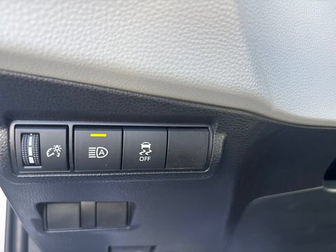Used 2026 Toyota Corolla Cross L FWD image 18