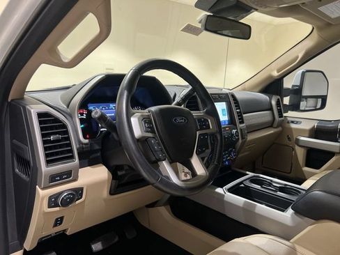 Used 2021 Ford F250 Lariat w/ Lariat Value Package AWD/4WD image 9