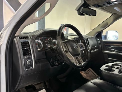 Used 2017 RAM 2500 Laramie image 9