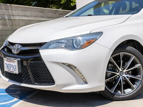 Used 2015 Toyota Camry XSE FWD image 7