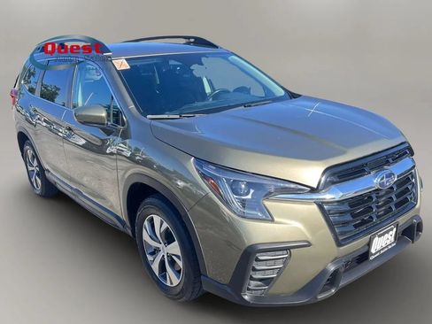 Used 2024 Subaru Ascent Premium AWD/4WD image 1