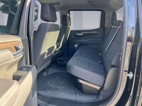 Used 2025 Chevrolet Silverado 1500 LT Trail Boss image 16