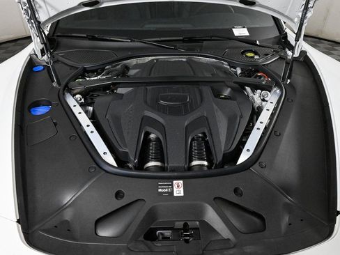 New 2025 Porsche Panamera RWD image 36
