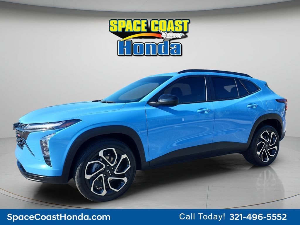 Used 2024 Chevrolet Trax RS w/ Sunroof Package FWD image 7