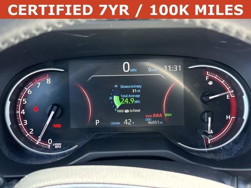 Used 2023 Toyota RAV4 XLE Premium image 28