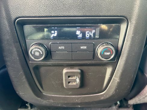 Used 2023 Buick Enclave Essence FWD image 52