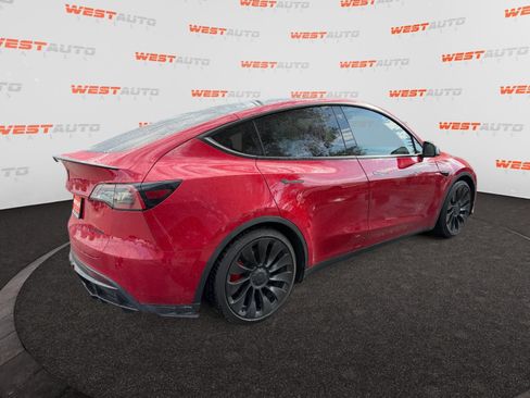 Used 2022 Tesla Model Y Performance AWD/4WD image 5