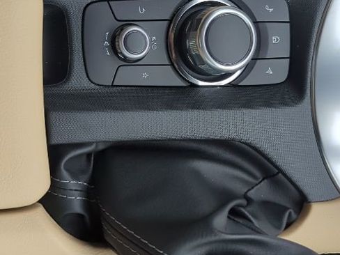 New 2025 MAZDA MX-5 Miata RF Grand Touring image 18