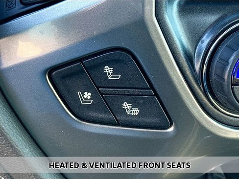 Used 2018 Chevrolet Silverado 1500 LTZ Z71 w/ Centennial Edition image 9