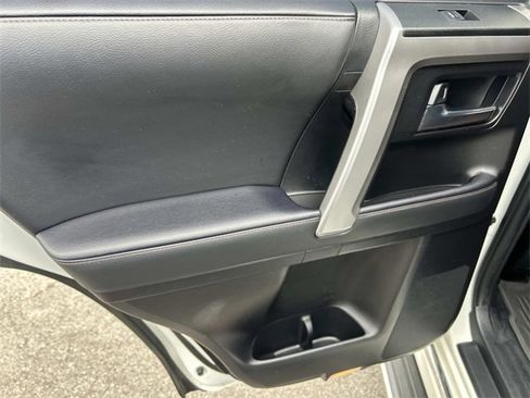 Used 2022 Toyota 4Runner Limited image 21