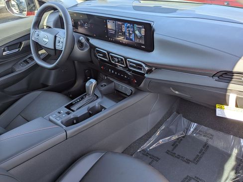 New 2026 Nissan Sentra SR w/ SR Premium Package image 34