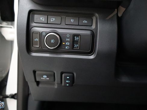 Certified 2024 Ford F450 Platinum w/ FX4 Off-Road Package image 16