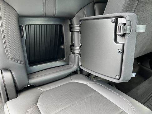 Used 2022 Chevrolet Silverado 1500 High Country w/ LPO, Dark Essentials Package AWD/4WD image 21