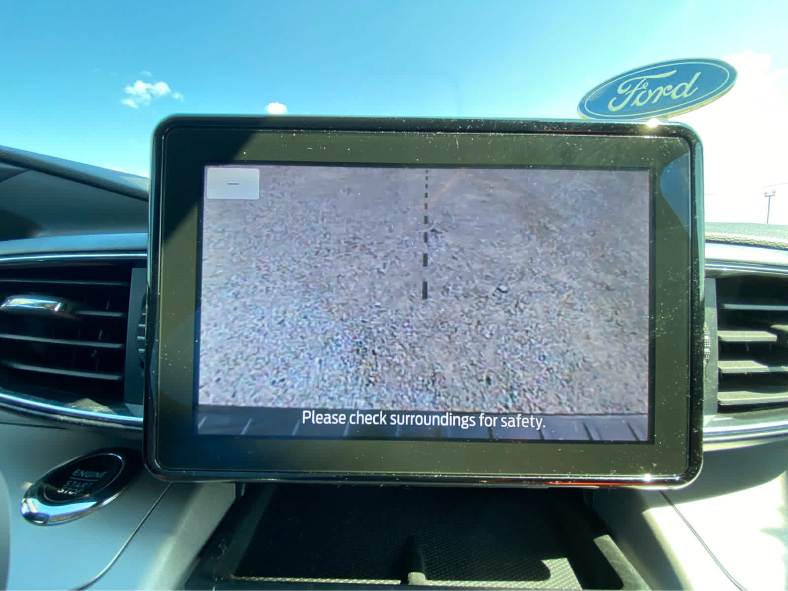Used 2023 Ford Explorer XLT w/ Equipment Group 202A AWD/4WD image 37