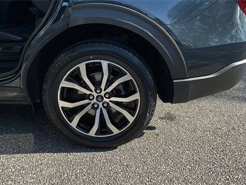 Used 2022 Ford Explorer ST-Line w/ Class IV Trailer Tow Package image 19