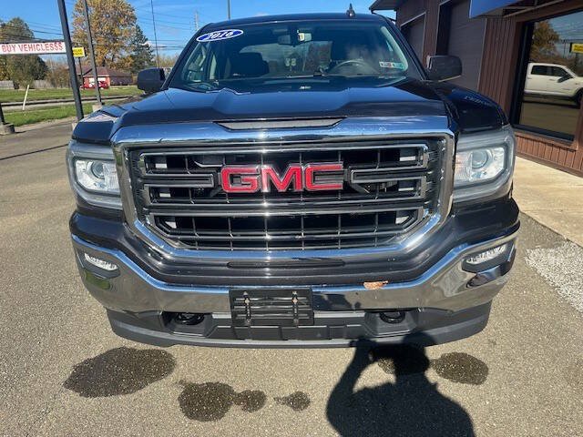 Used 2016 GMC Sierra 1500 SLE w/ SLE Value Package AWD/4WD image 2