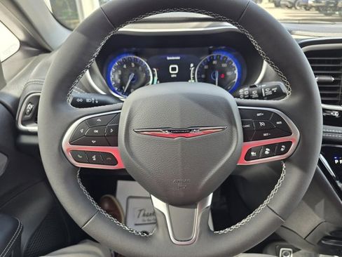 New 2026 Chrysler Pacifica Select image 19