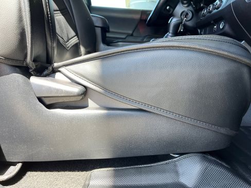 Used 2018 Toyota Tacoma SR w/ SR Convenience Package RWD image 27