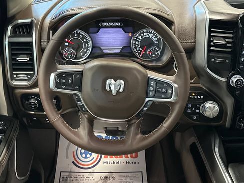 Used 2025 RAM 1500 Laramie AWD/4WD image 29