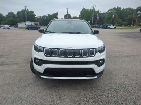 Used 2022 Jeep Compass Limited AWD/4WD image 6