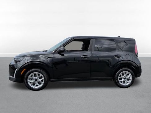 Used 2025 Kia Soul LX FWD image 8