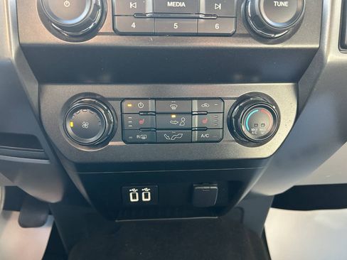 Used 2019 Ford F150 XLT w/ Equipment Group 302A Luxury image 22