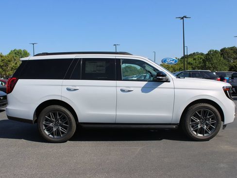 New 2026 Ford Expedition Max Platinum w/ Stealth Performance Package AWD/4WD image 26