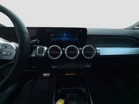 Used 2023 Mercedes-Benz GLB 250 GLB 250 image 64