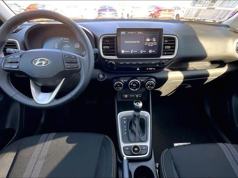 New 2026 Hyundai Venue SEL image 6