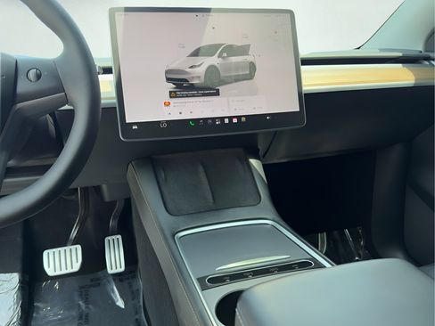 Used 2023 Tesla Model Y Performance AWD/4WD image 49
