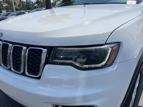 Used 2021 Jeep Grand Cherokee Laredo X RWD image 6