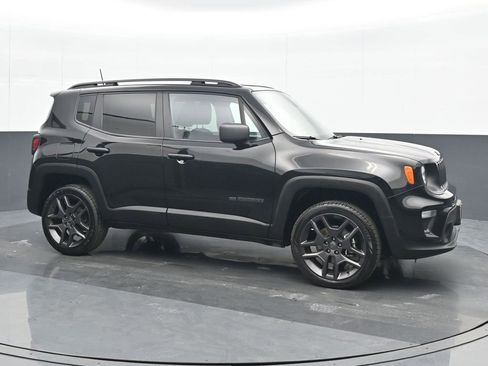 Used 2021 Jeep Renegade Latitude w/ Sun & Sound Group image 8