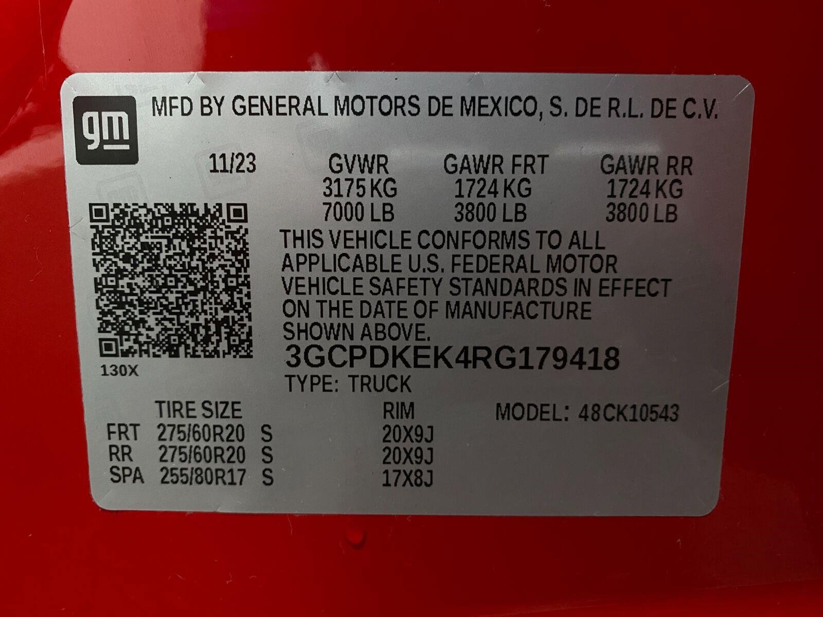 Used 2024 Chevrolet Silverado 1500 LT AWD/4WD image 32