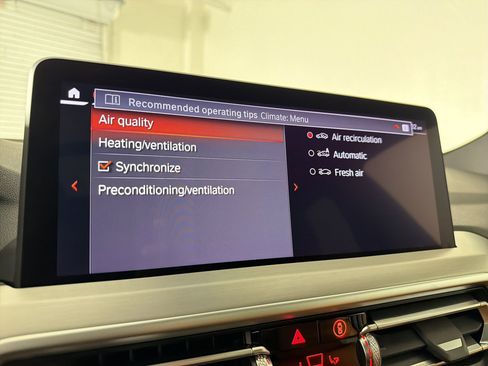 Used 2025 BMW X4 xDrive30i AWD/4WD image 27