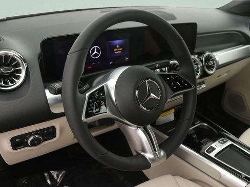 New 2026 Mercedes-Benz GLB 250 image 4