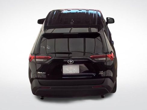 Used 2025 Toyota RAV4 LE AWD/4WD image 5