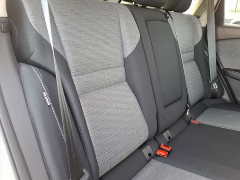 Used 2021 Nissan Rogue SV image 15