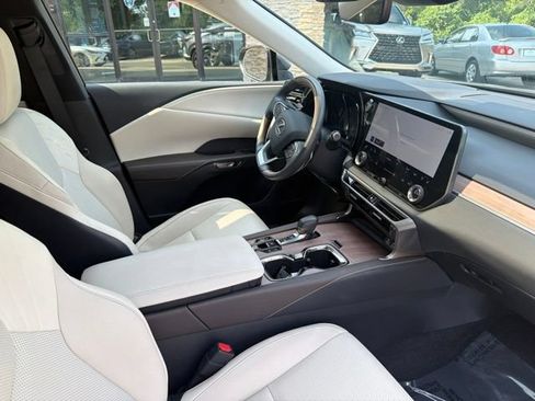 Certified 2023 Lexus RX 350 Premium w/ Accessory Package AWD/4WD image 30