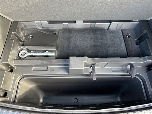 Used 2024 Chevrolet Blazer EV RS image 36